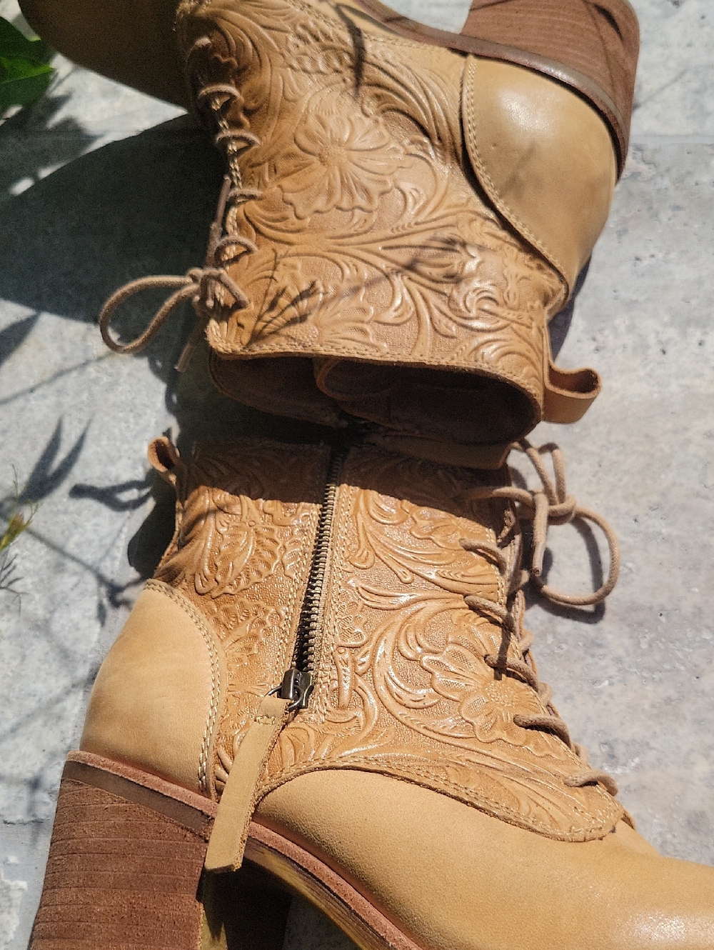Sofft Sondra Tan Embroidered Lace-Up Leather Ankle Boots 7.5 - Picture 12 of 15